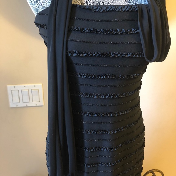 Very classy long spandex dress - Picture 4 of 8